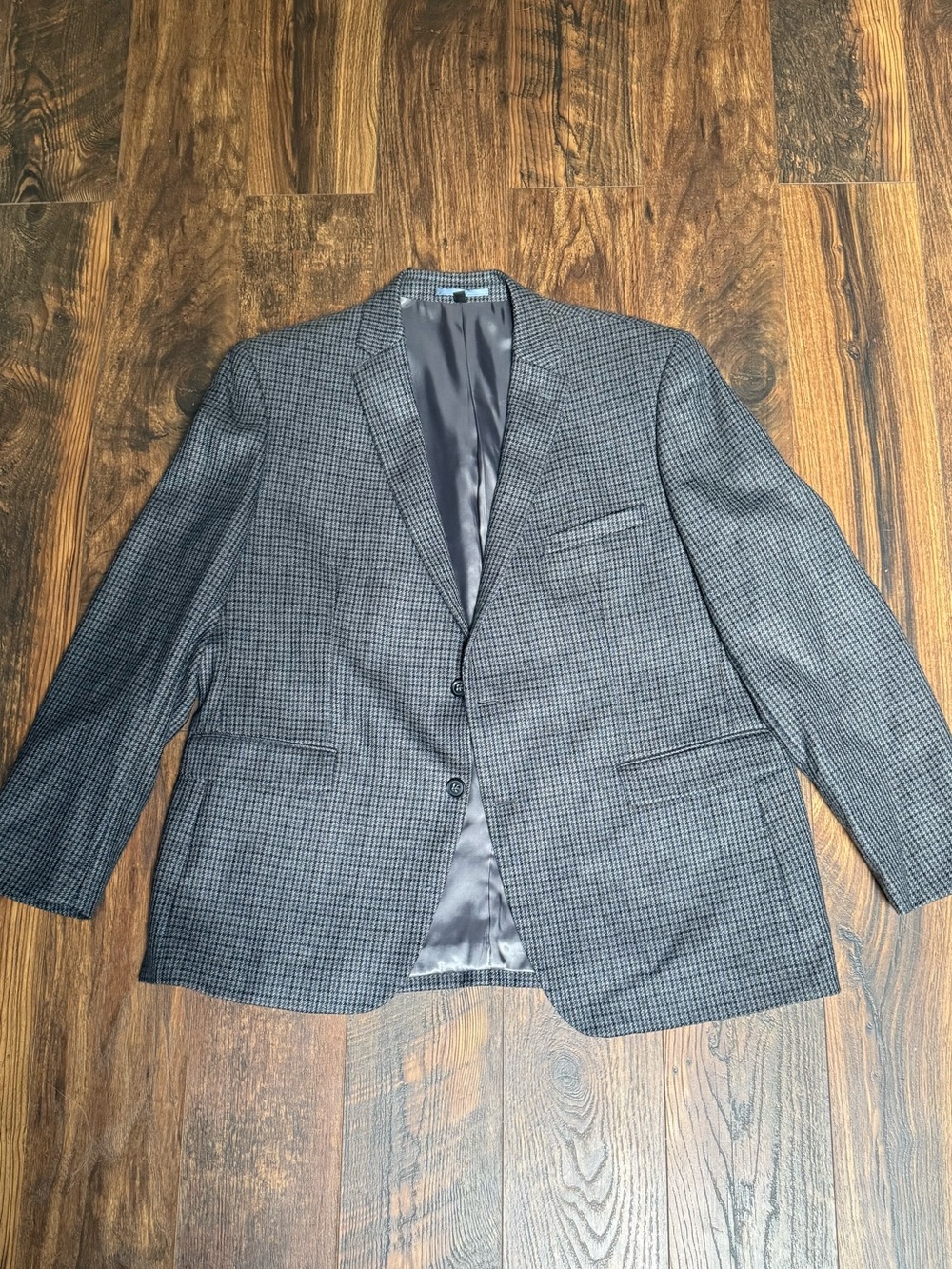 Marc Martin’s Men's Gray Check Sport Coat